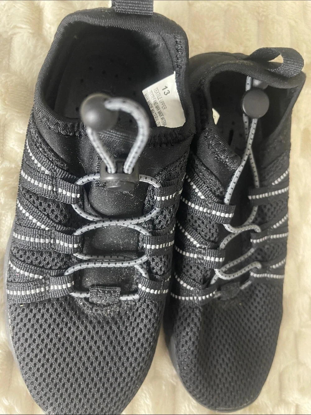 N/A lightweight black